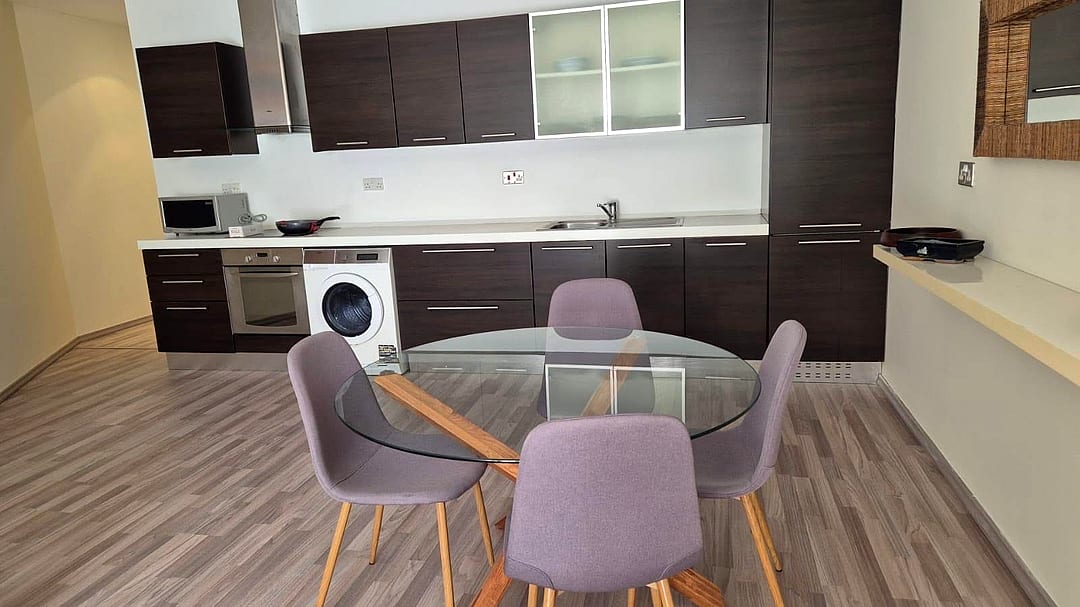 Apartment in St Julian's - 2 beds — 3