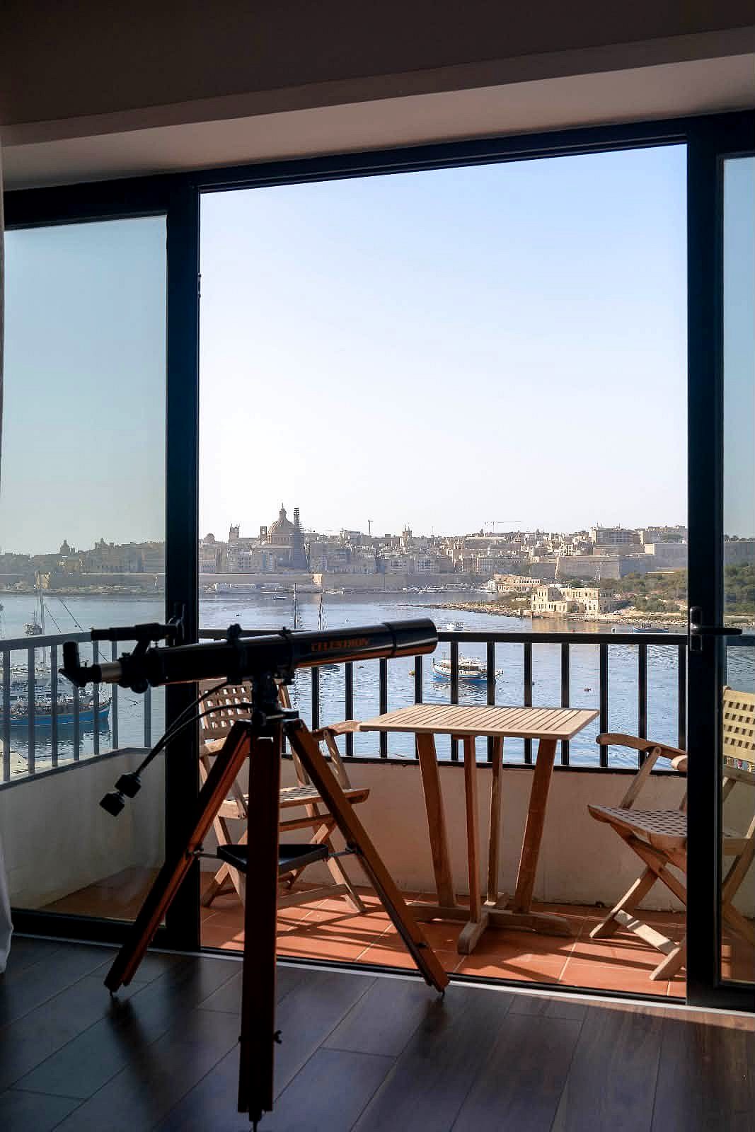 Apartment in Sliema - 3 beds, 2 baths — 5