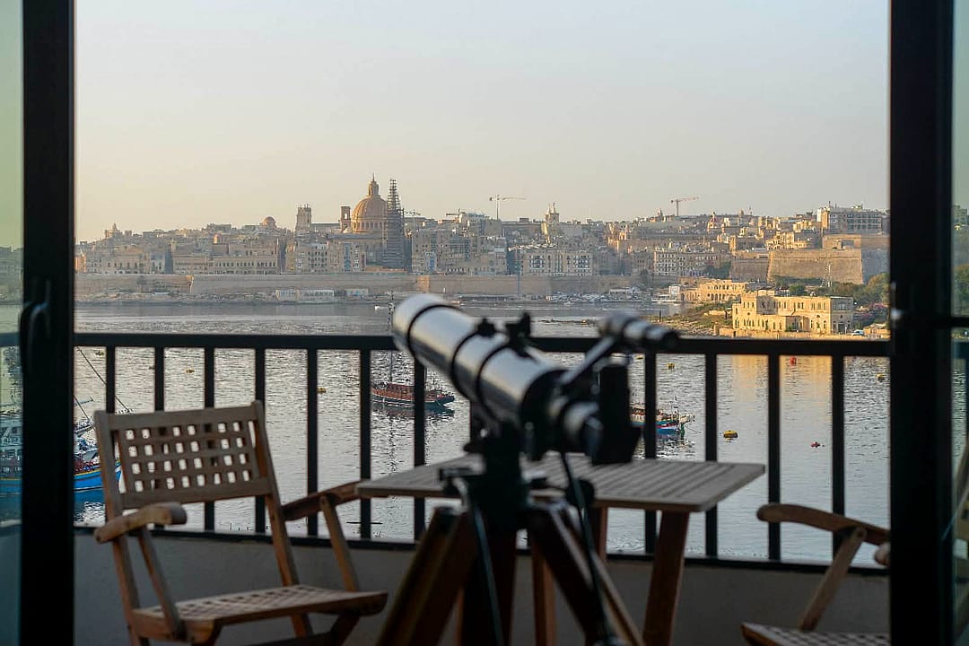 Apartment in Sliema - 3 beds, 2 baths — 1