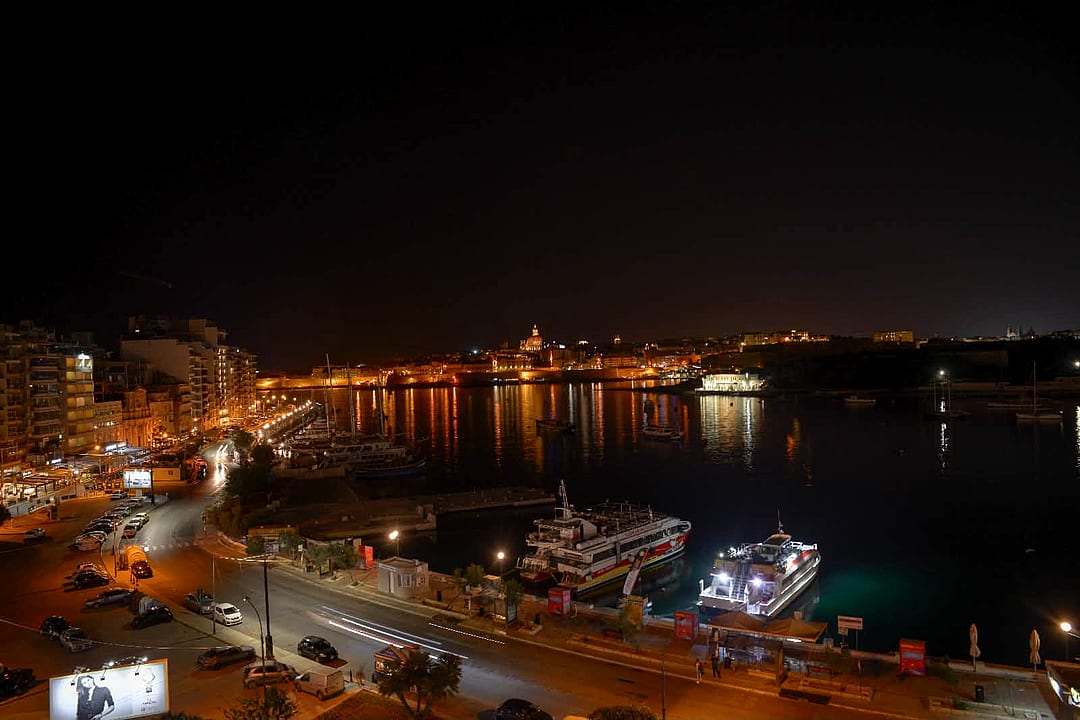 Apartment in Sliema - 3 beds, 2 baths — 2