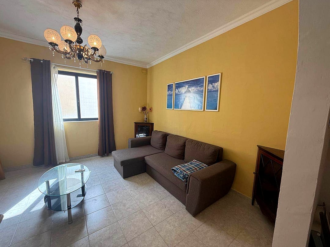 Apartment in Sliema - 2 beds, 1 bath — 1