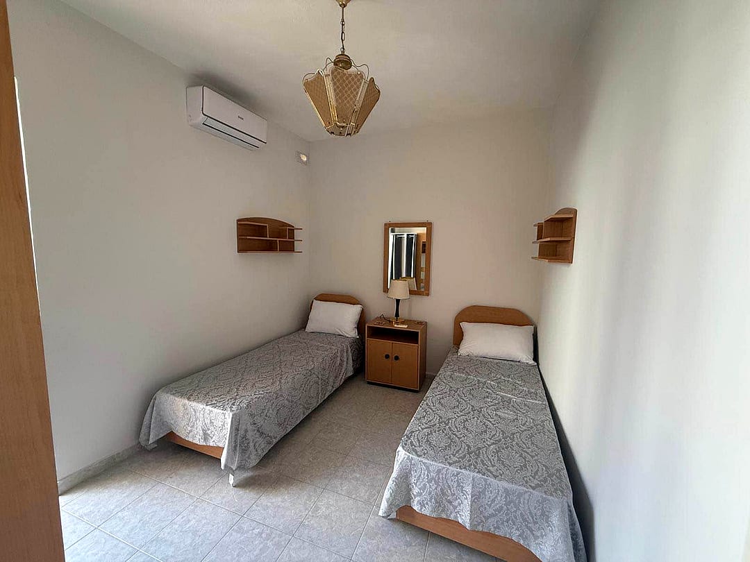 Apartment in Sliema - 2 beds, 1 bath — 5