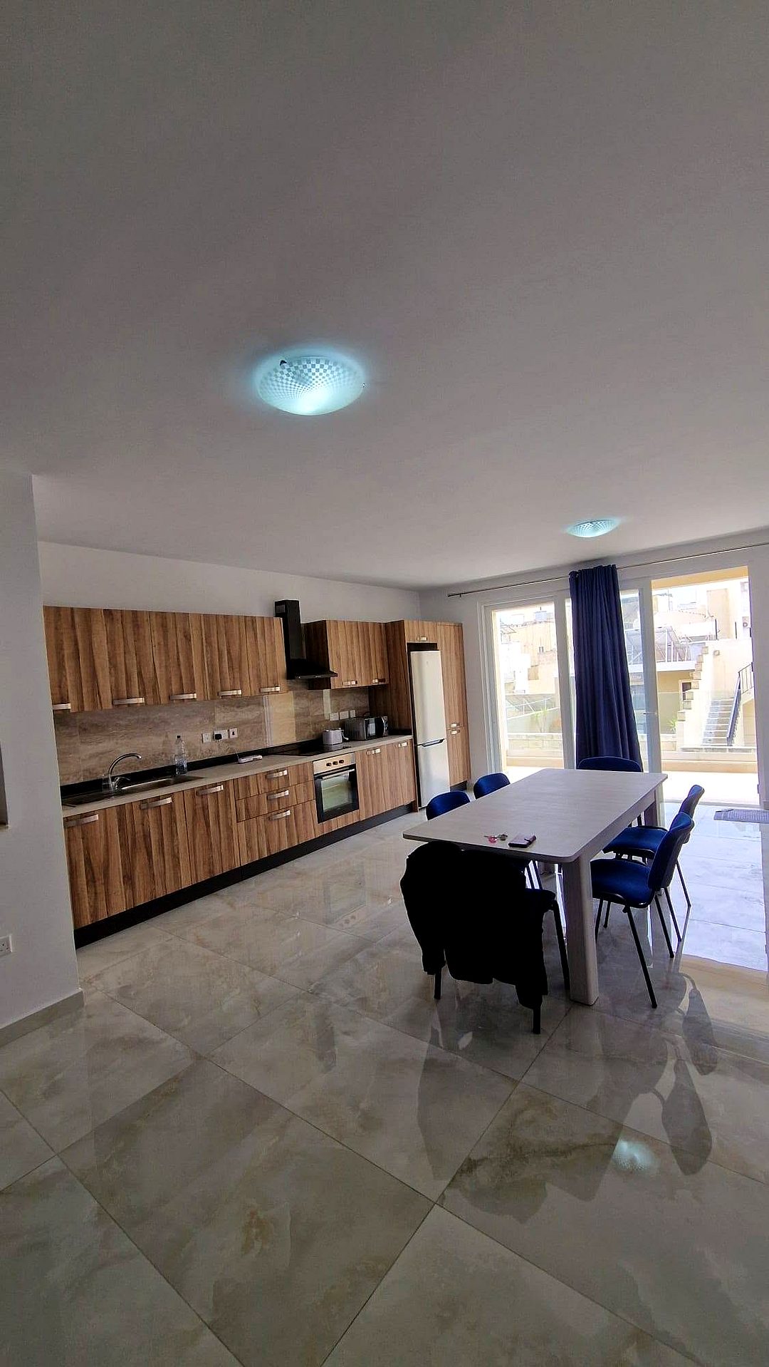 Apartment in Victoria - 3 beds — 2