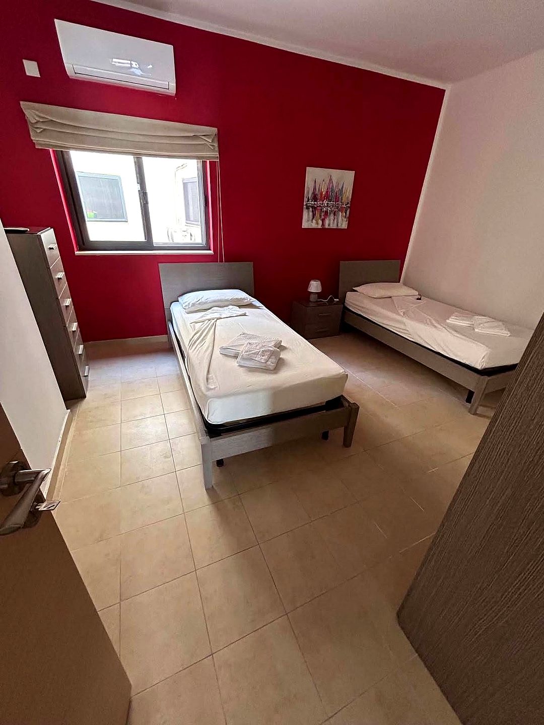 Apartment in Swieqi - 2 beds, 2 baths — 2