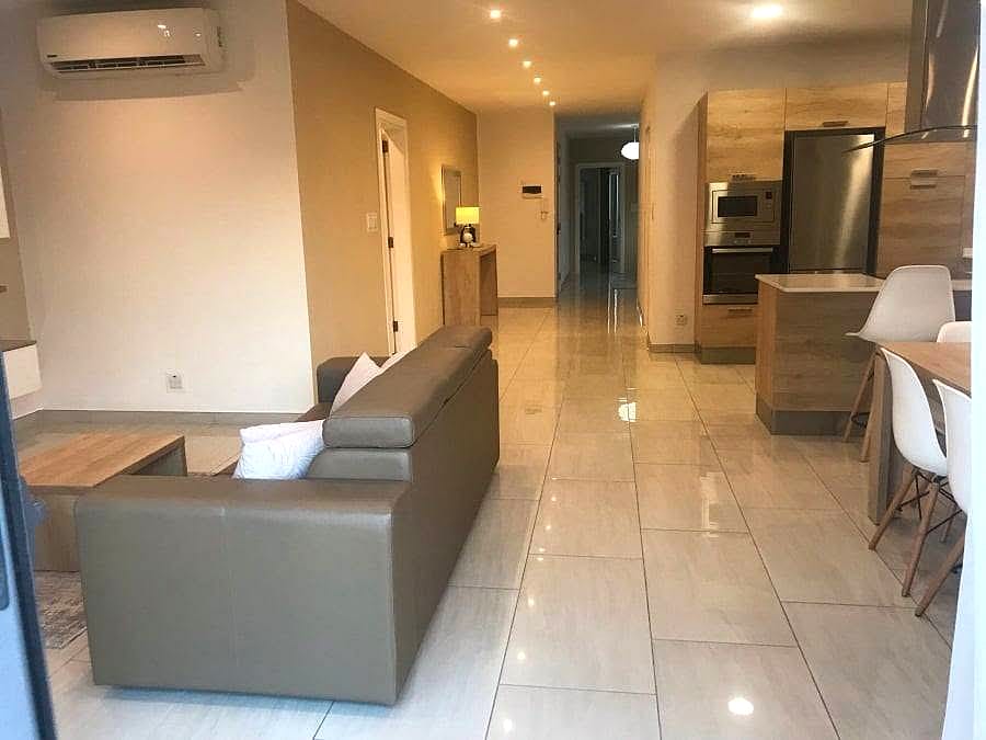 Penthouse in Gzira - 3 beds, 2 baths — 5
