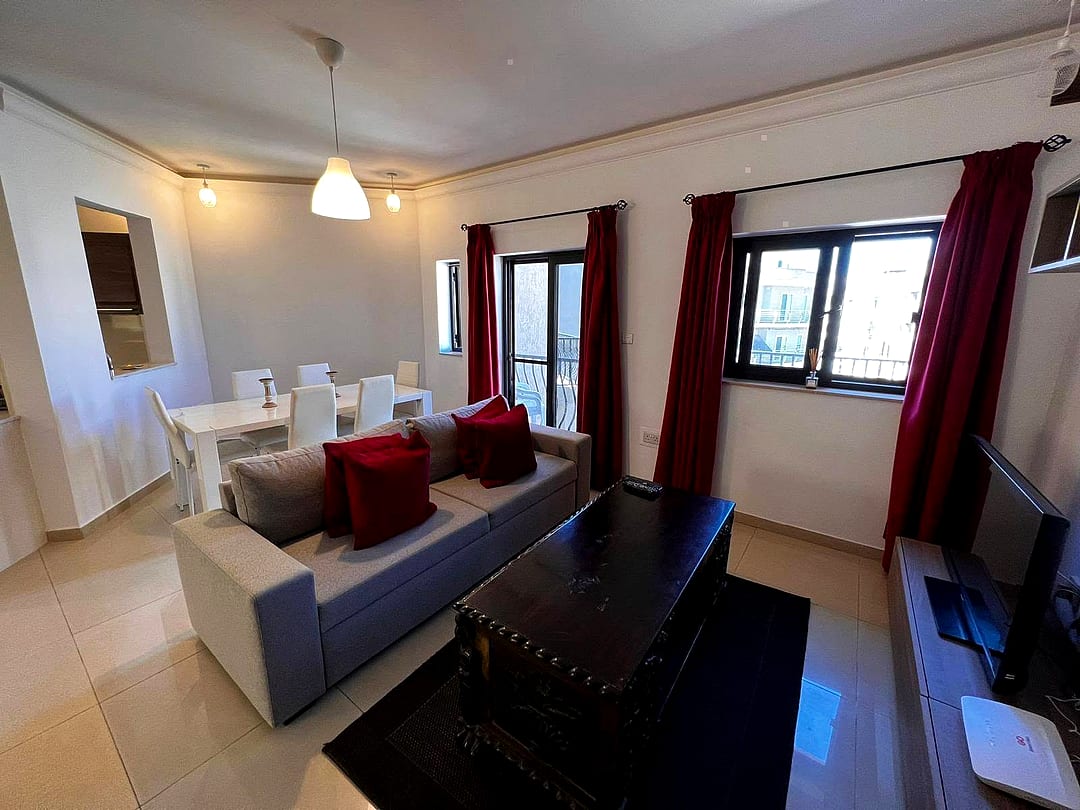 Apartment in Naxxar - 3 beds, 2 baths — 2