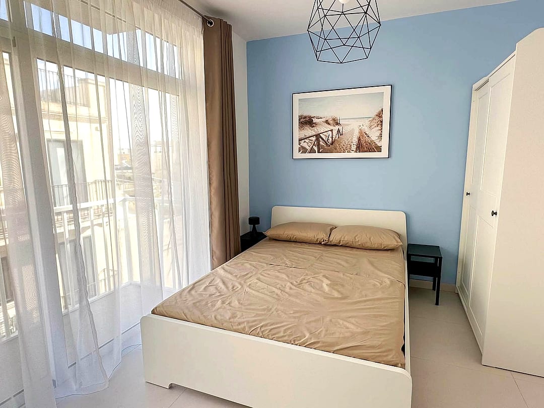 Apartment in Sliema - 2 beds, 1 bath — 5
