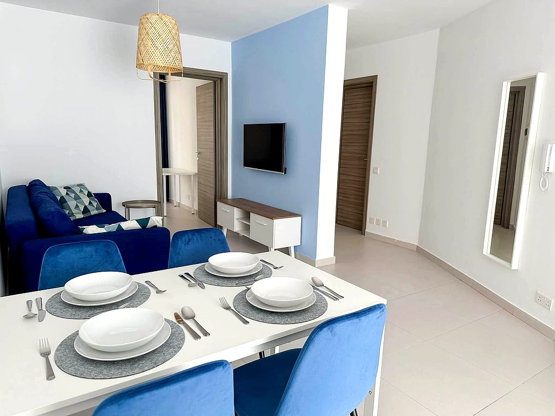 Apartment in Sliema - 2 beds, 1 bath — 2