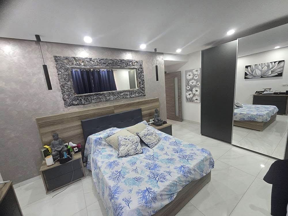 Penthouse in Qawra - 2 beds, 2 baths — 5