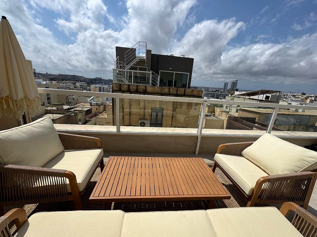 Penthouse in Sliema - 2 baths — 4