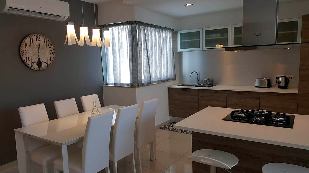 Penthouse in Swieqi - 3 beds, 2 baths — 2