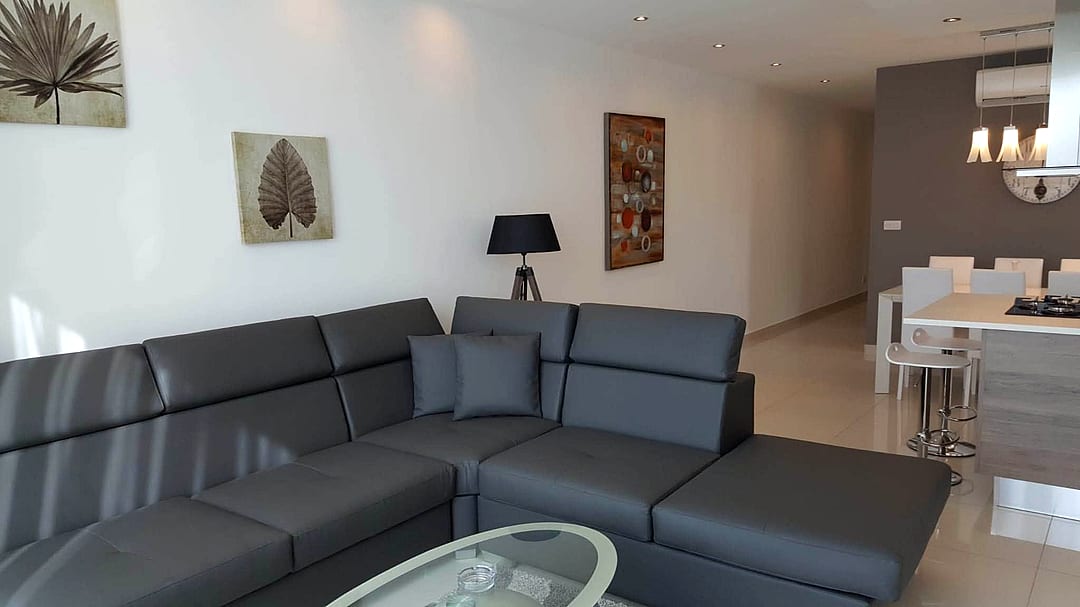 Penthouse in Swieqi - 3 beds, 2 baths — 3
