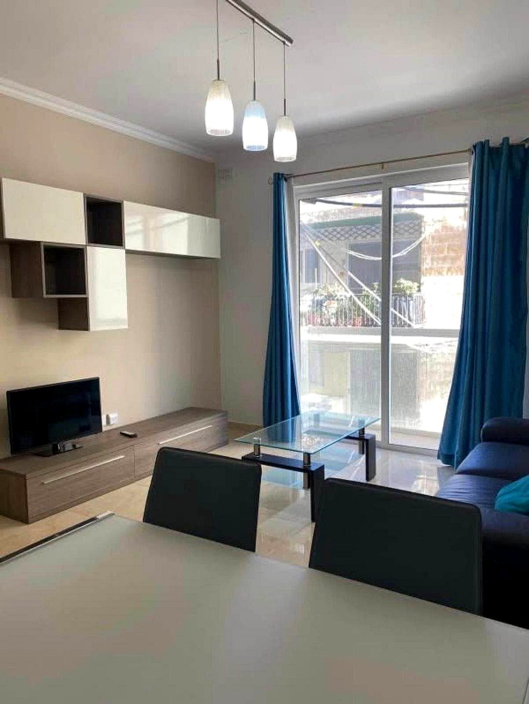 Apartment in St Julian's - 2 beds, 1 bath — 2