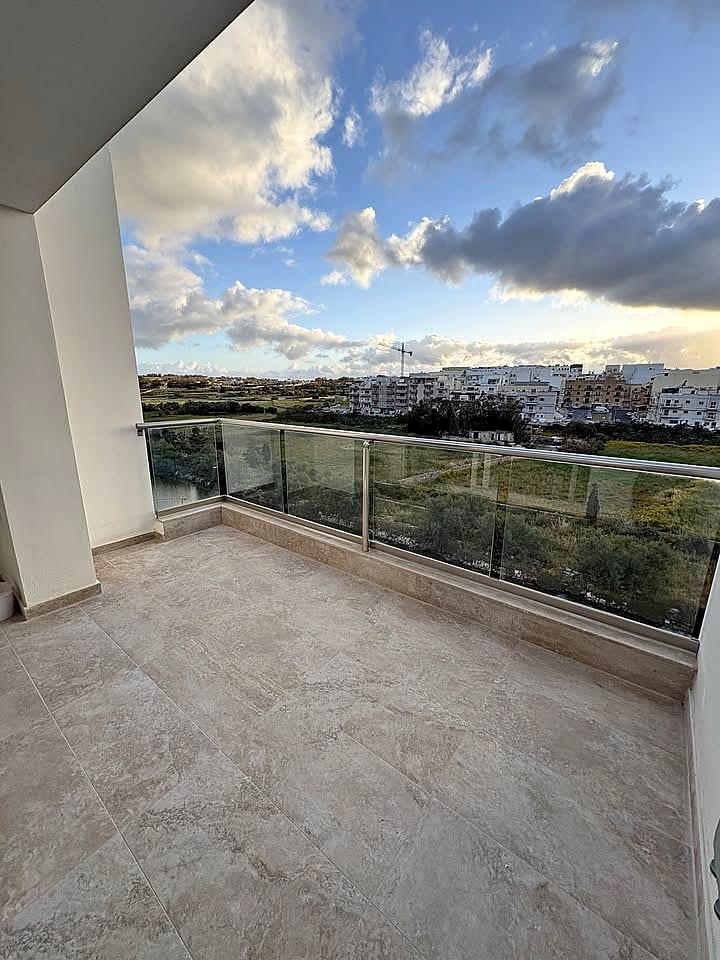 Apartment in Marsaskala - 3 beds, 2 baths — 4