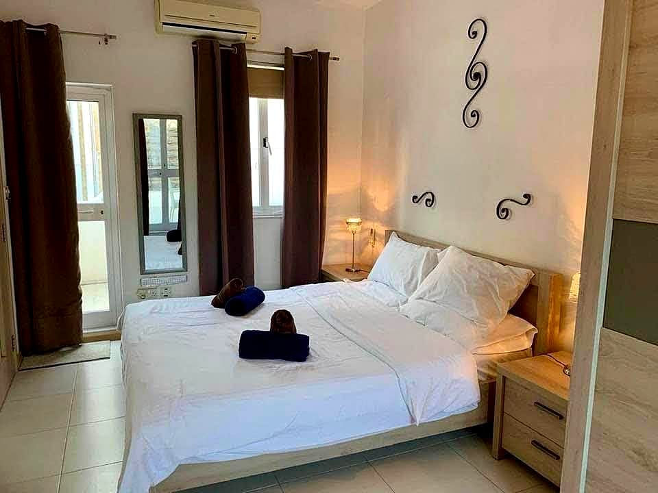 Penthouse in Sliema - 1 bath — 5
