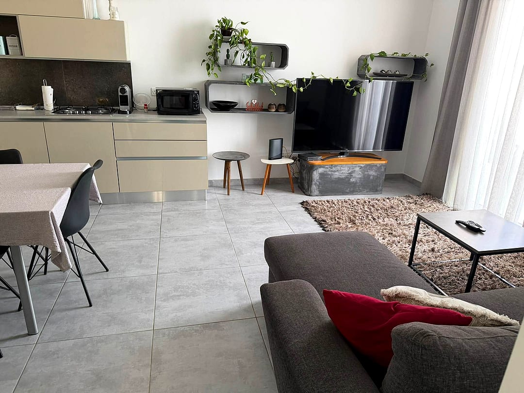 Apartment in St Julian's - 2 beds, 2 baths — 3