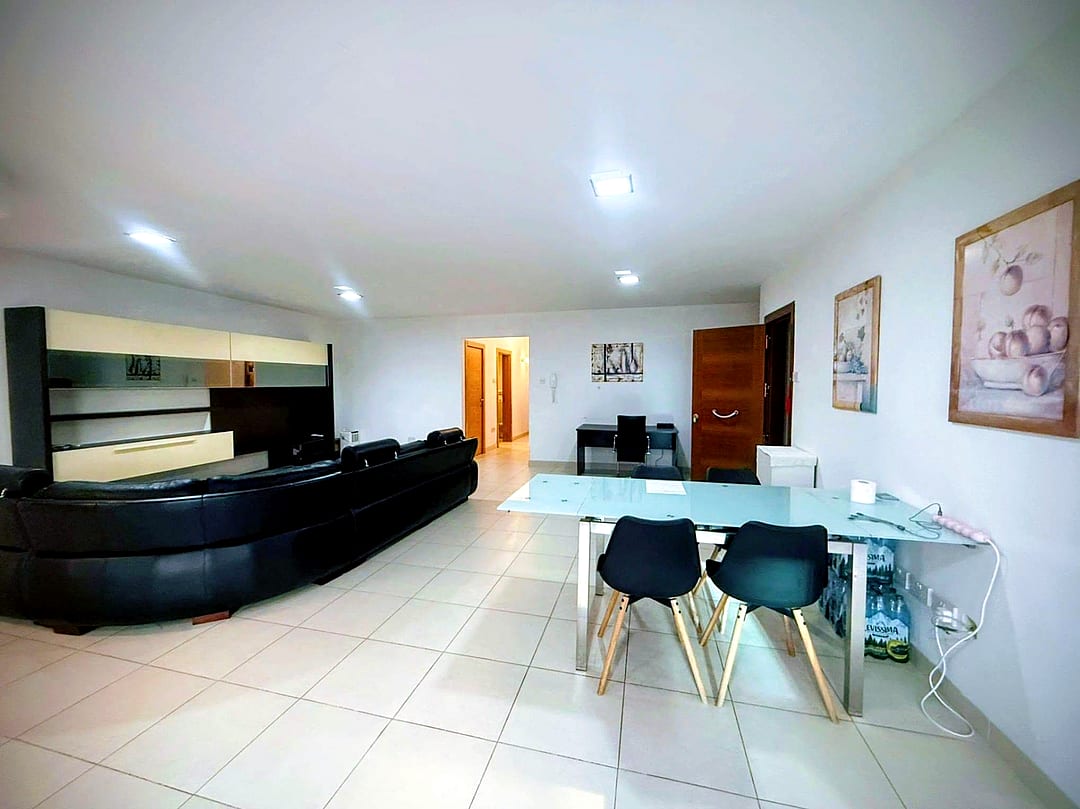 Apartment in Swieqi - 3 beds, 2 baths — 1