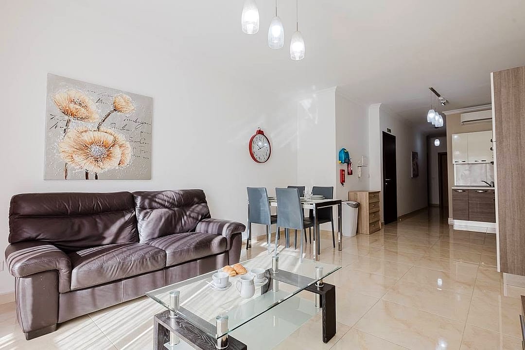 Apartment in St Julian's - 2 beds — 1