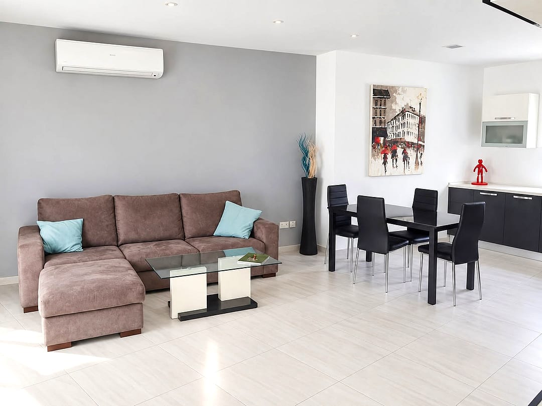Penthouse in Sliema - 2 beds — 4