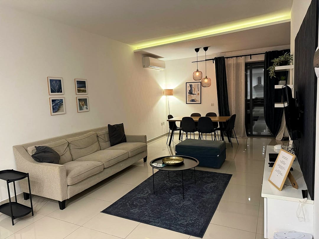 Apartment in Swieqi - 3 beds, 2 baths — 2