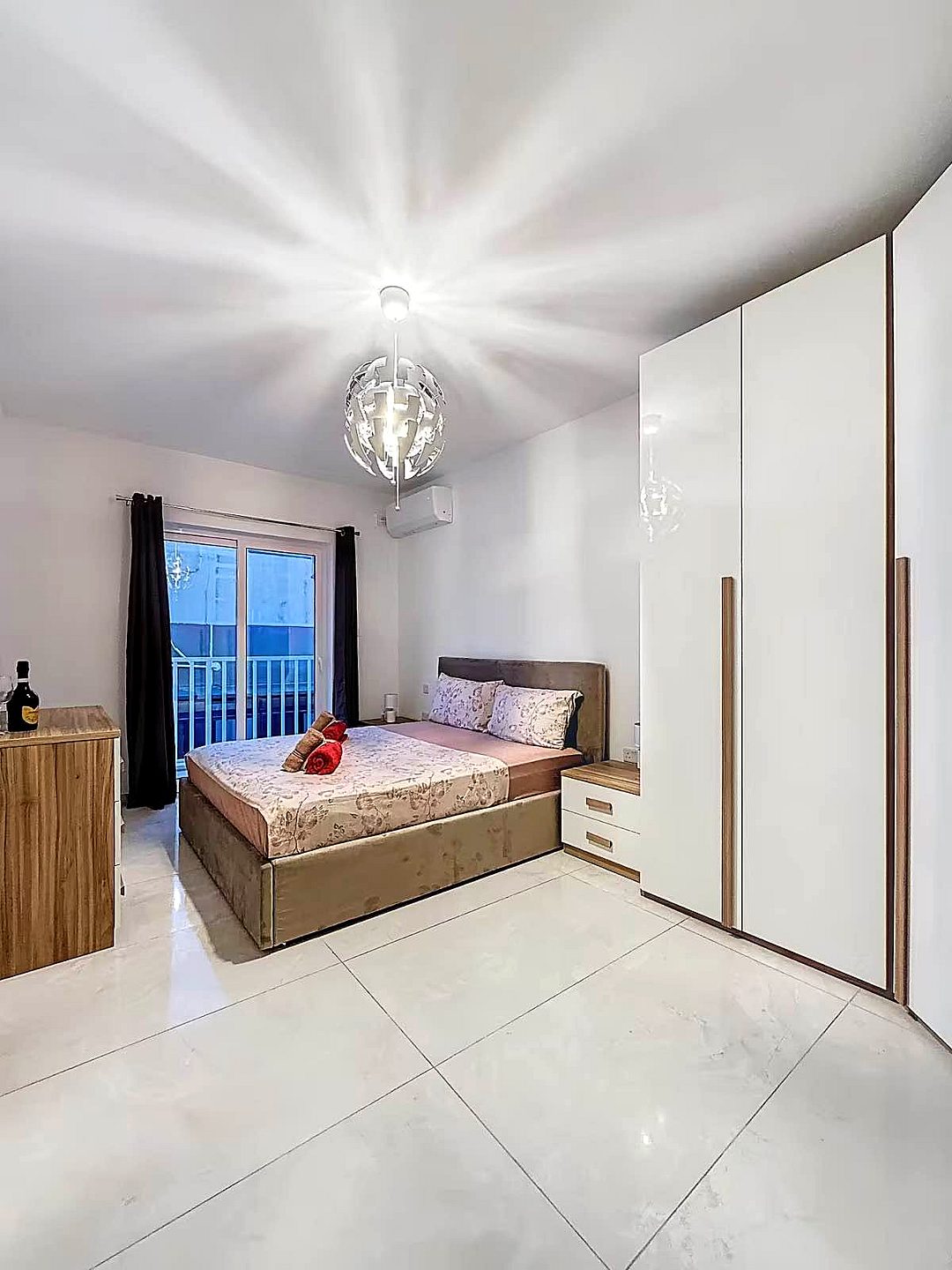 Apartment in Sliema - 2 beds — 4