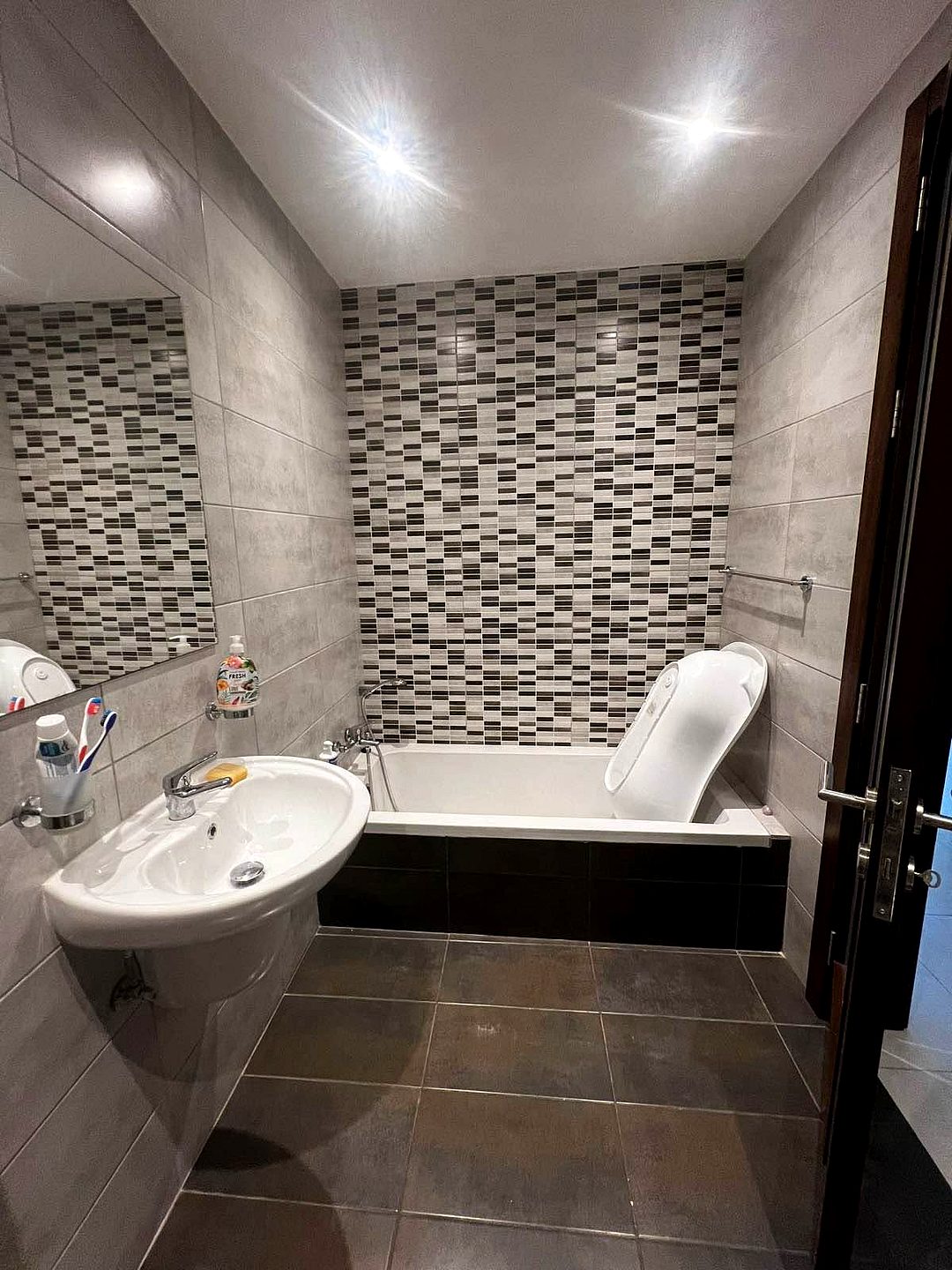 Apartment in St Julian's - 2 beds, 2 baths — 5