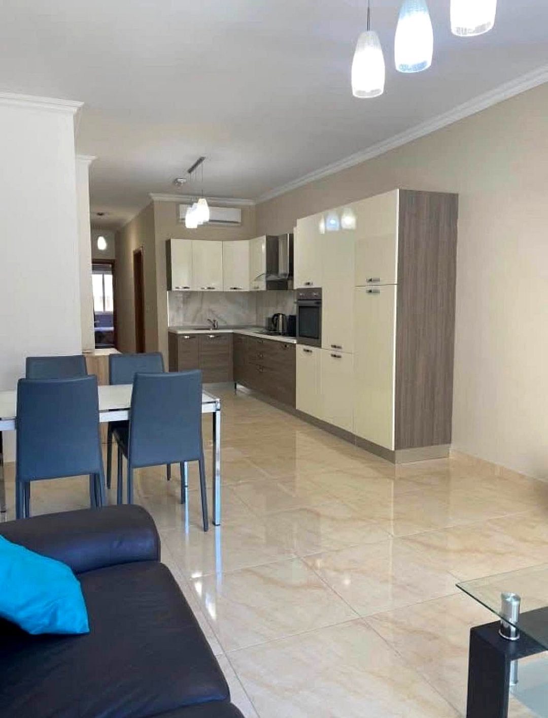 Apartment in St Julian's - 2 beds, 1 bath — 1