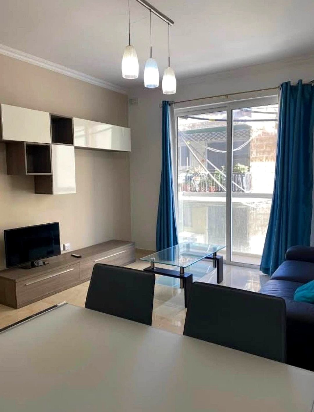 Apartment in St Julian's - 2 beds, 1 bath — 2
