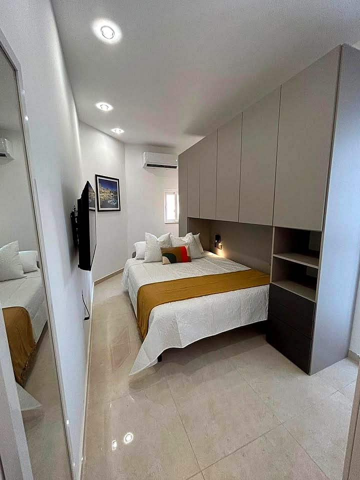 Apartment in Sliema - 2 beds, 1 bath — 3