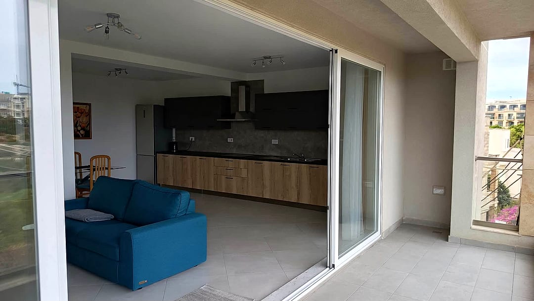 Apartment in Mosta - 3 beds, 2 baths — 5