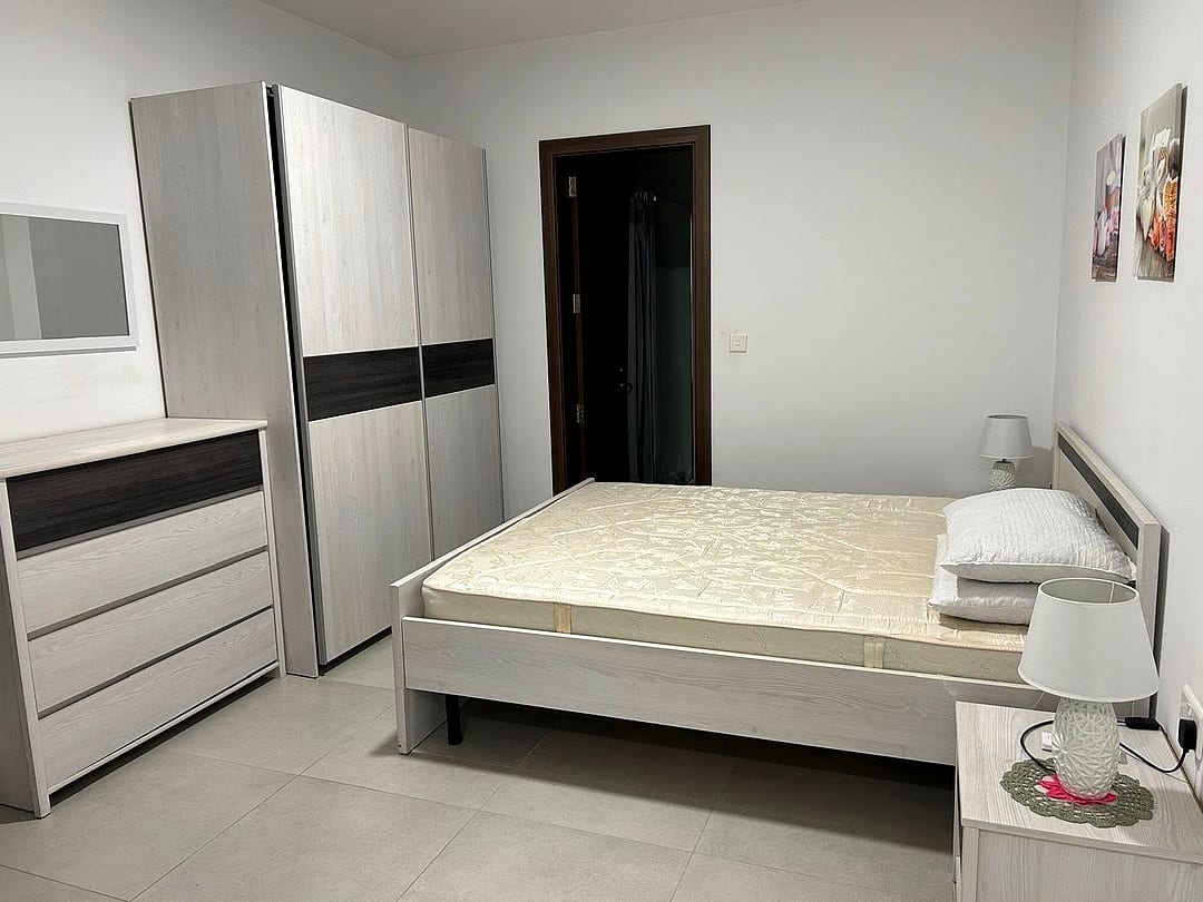 Apartment in Qawra - 2 beds, 2 baths — 2