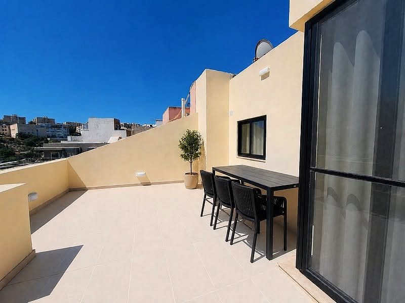 Penthouse in St Julian's — 1