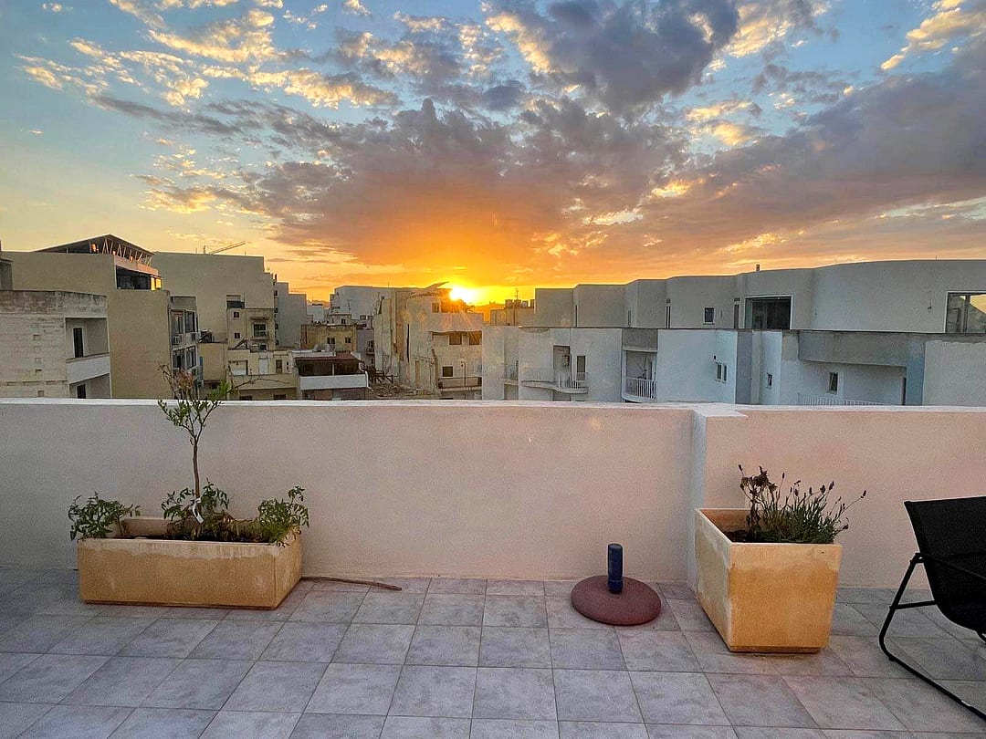Apartment in St Paul's Bay - 2 beds, 1 bath — 1