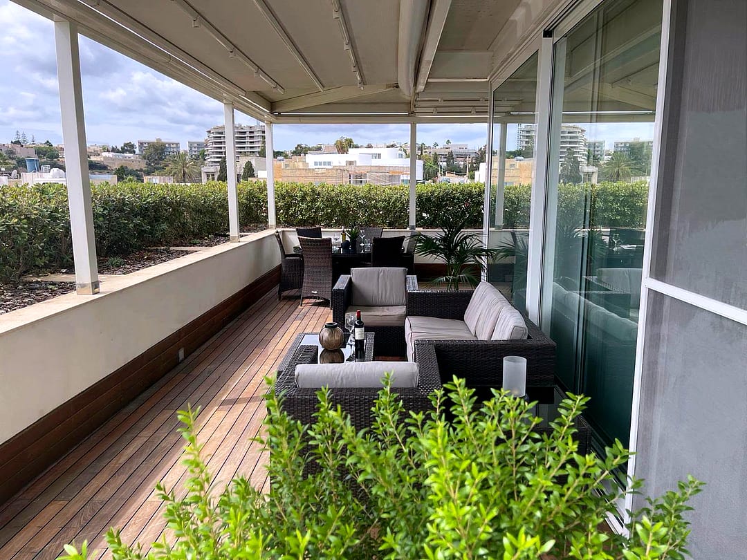 Penthouse in Swieqi - 3 beds, 2 baths — 3