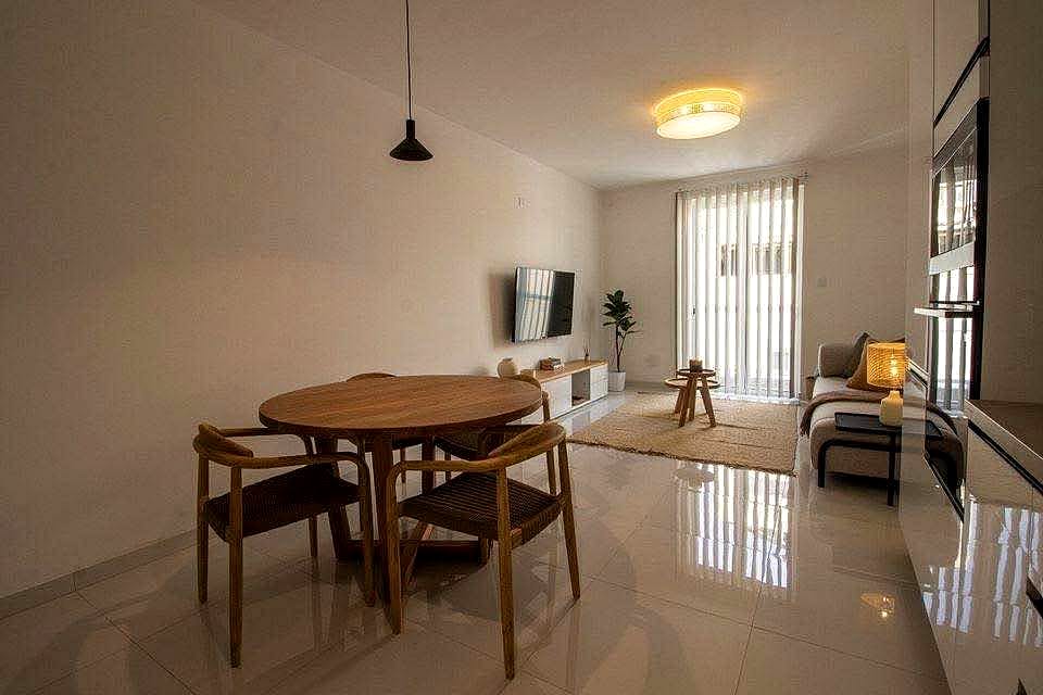 Apartment in St Julian's - 2 beds, 2 baths — 2