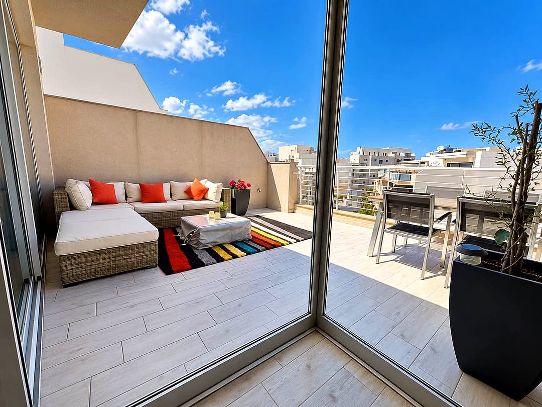 Penthouse in Marsaskala - 1 bath — 2