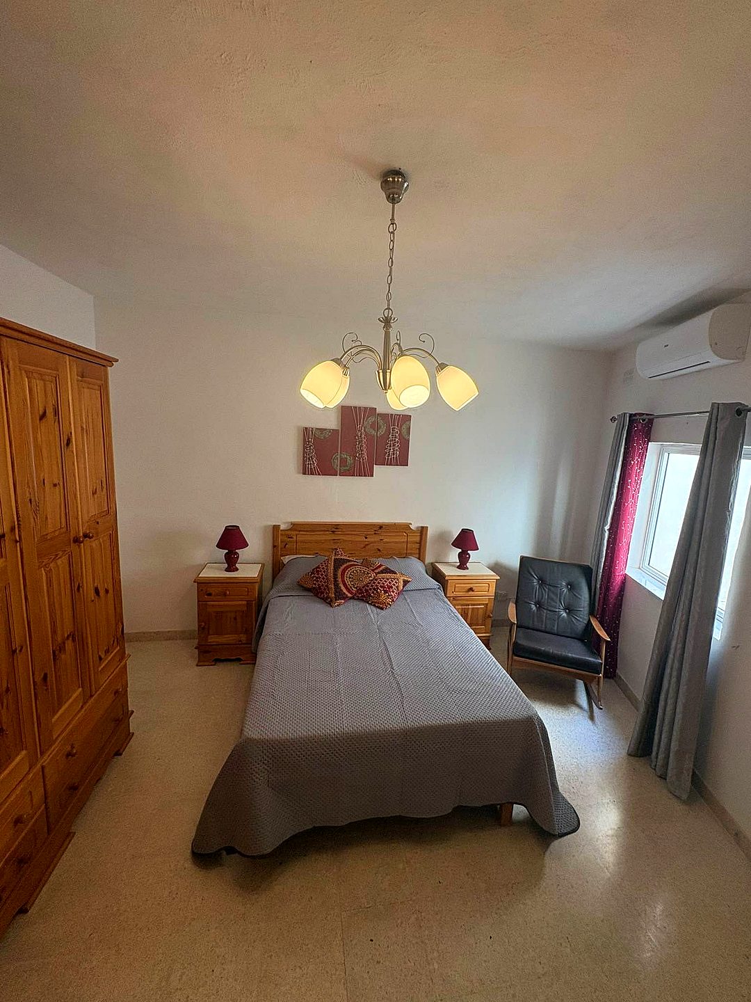 Apartment in Qawra - 2 beds, 1 bath — 5