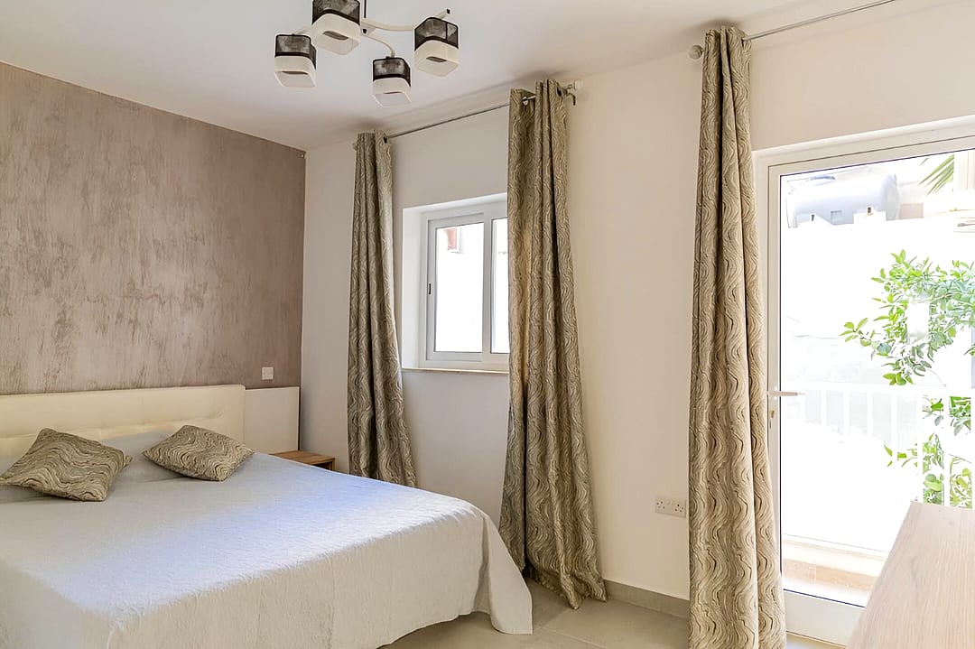 Apartment in Sliema - 2 beds, 2 baths — 5