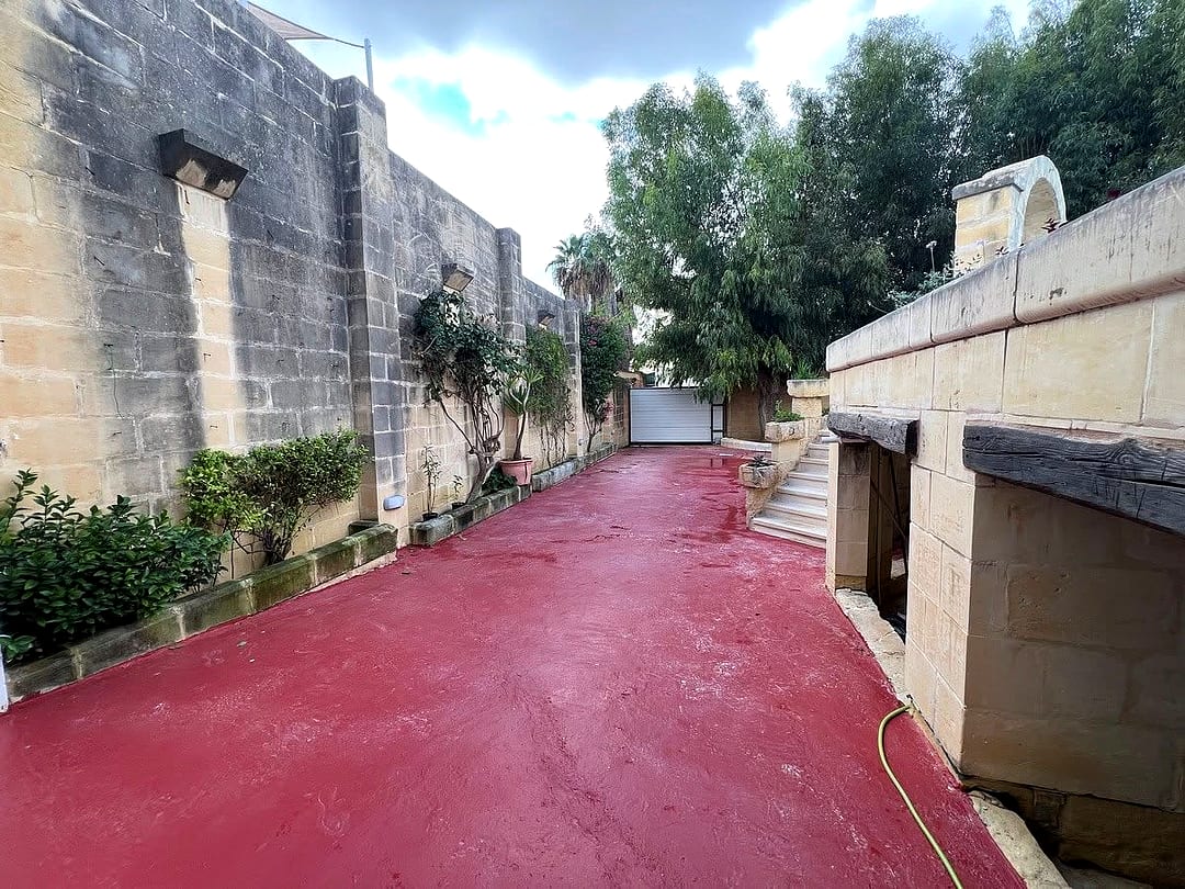 Villa in San Giljan - 4 beds, 4 baths — 2