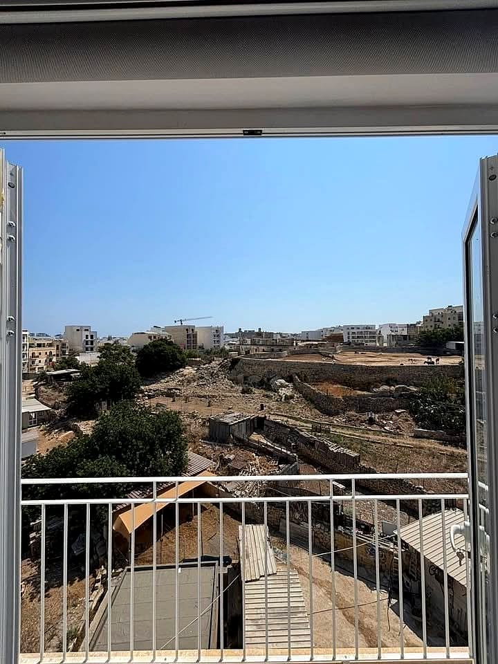 Apartment in Msida - 2 beds — 4