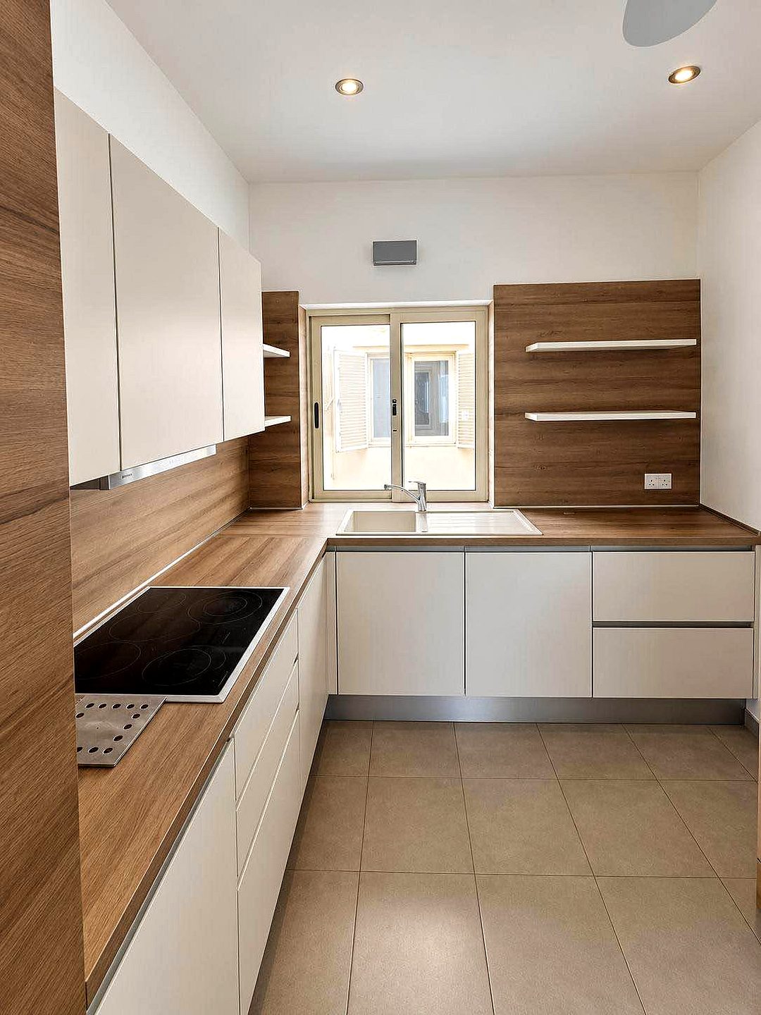 Apartment in Balzan - 3 beds, 2 baths — 3