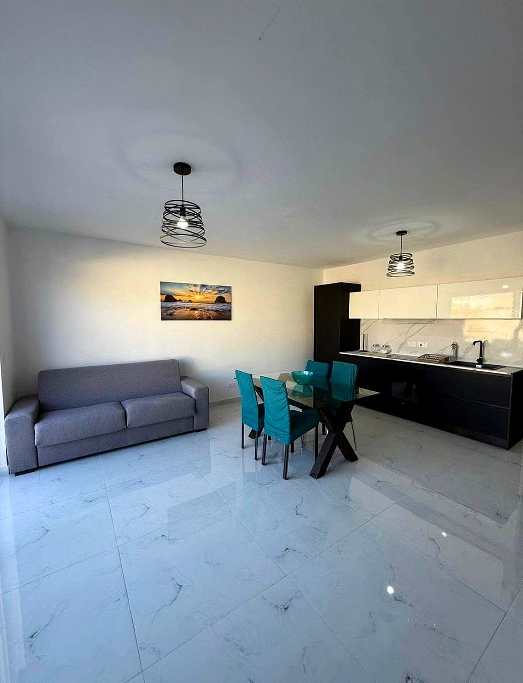 Apartment in Gzira - 2 beds, 2 baths — 1
