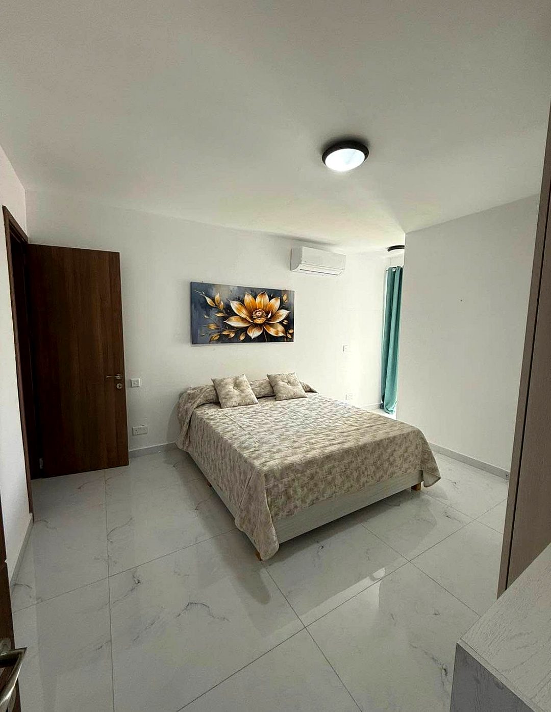 Apartment in Gzira - 2 beds, 2 baths — 5