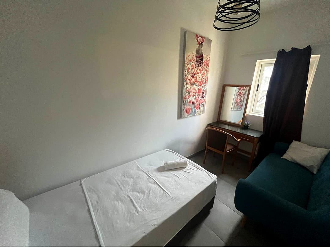 Apartment in Qawra - 3 beds, 1 bath — 2