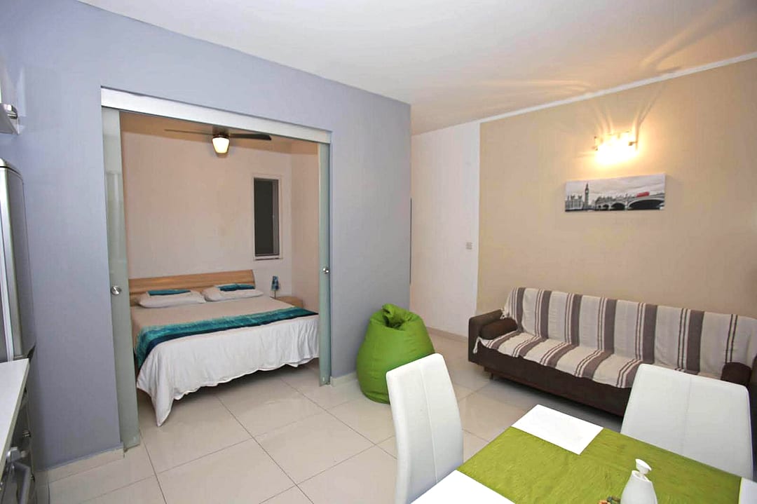 Penthouse in Msida - 1 bed, 1 bath — 2