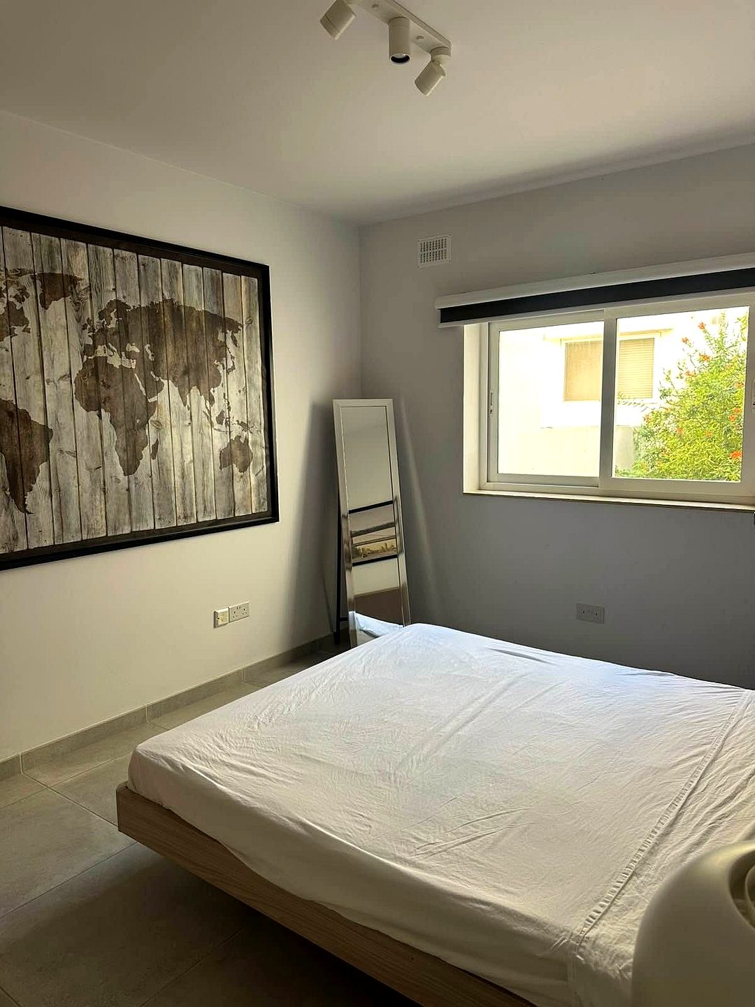 Apartment in Swieqi - 3 beds, 2 baths — 3