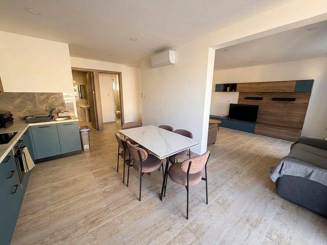 Penthouse in Sliema - 3 beds, 2 baths — 4