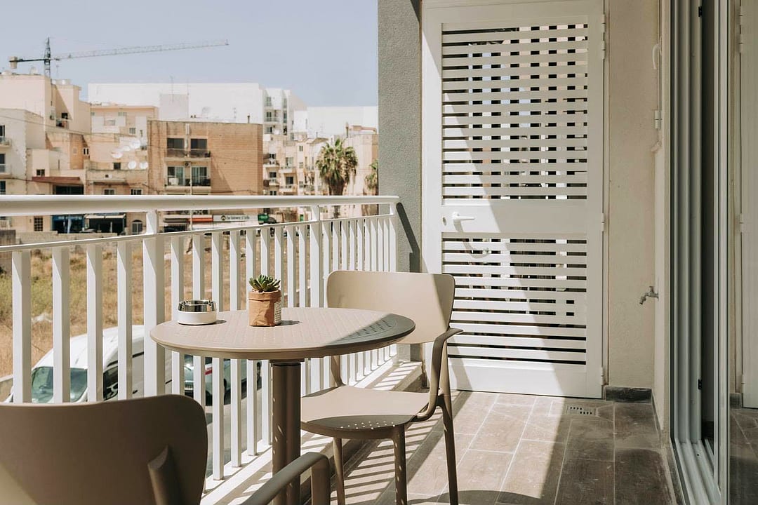 Apartment in Qawra - 2 beds, 2 baths — 2