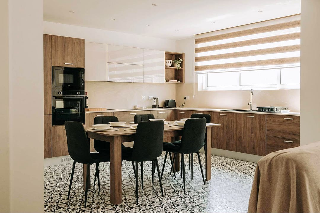 Apartment in Qawra - 2 beds, 2 baths — 4