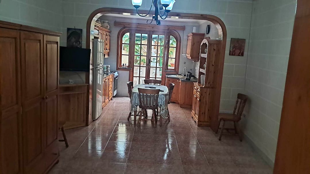 Maisonette in Naxxar - 1 bed, 1 bath — 1
